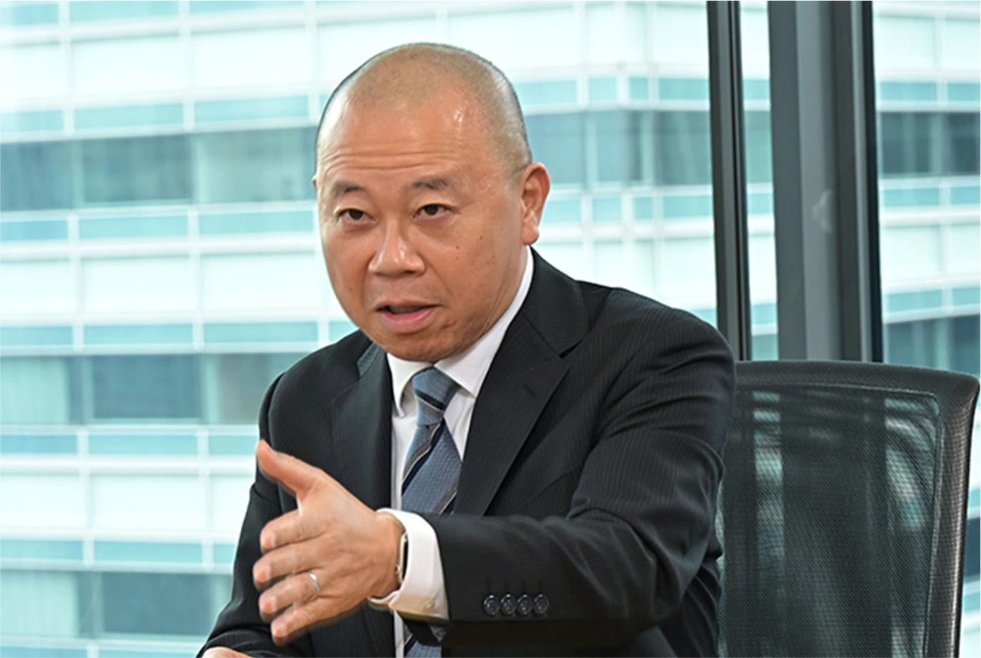 前職はどんなお仕事をしていて、なぜDBJ証券に転職されたのですか。